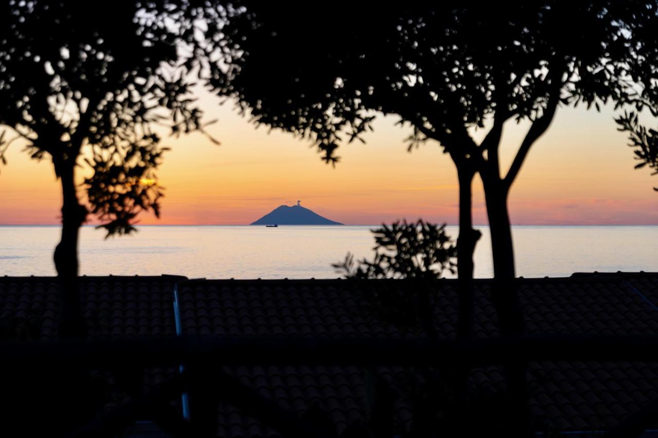 Midenza Seaside & Nature Retreat Capo Vaticano Exterior foto